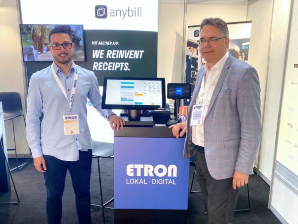 ETRON und anybill auf der EuroCIS / Nikola Zivojinovic, Lea Frank, Markus Zoglauer (v.l.n.r.)